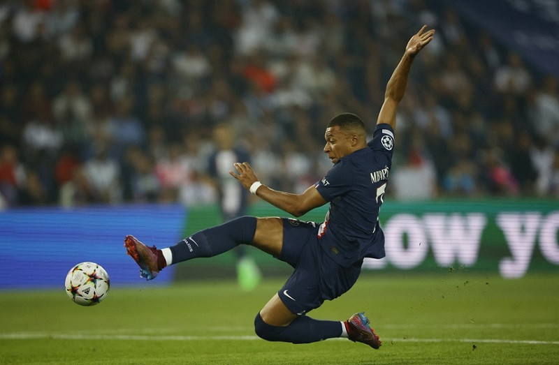 Chelsea thua sốc, Mbappe rực sáng giúp PSG hạ gục Juventus