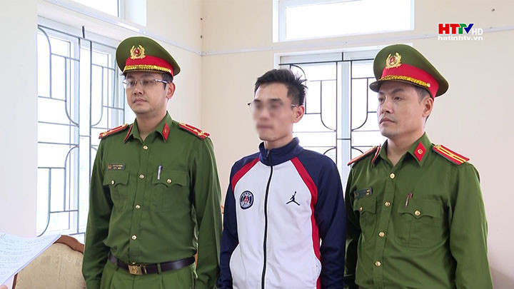 Khởi tố đối tượng lừa đảo chiếm đoạt gần 1 tỷ đồng