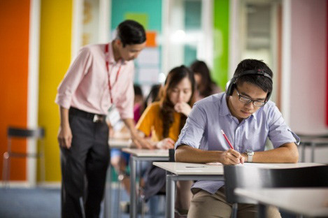 Hội đồng Anh tạm hoãn kỳ thi IELTS từ 10/11
