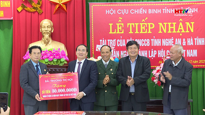 Hội Doanh nhân CCB tài trợ hội viên khó khăn