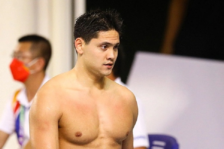 Nhà vô địch Olympic môn bơi thừa nhận dùng cần sa