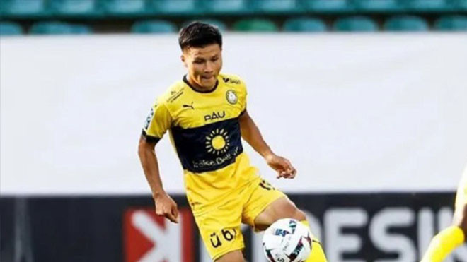 Quang Hải chỉ được chơi 5 phút, Pau FC hòa đội đầu bảng