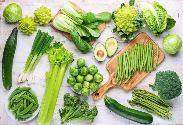 6 tác hại không ngờ của việc ăn quá nhiều rau xanh
