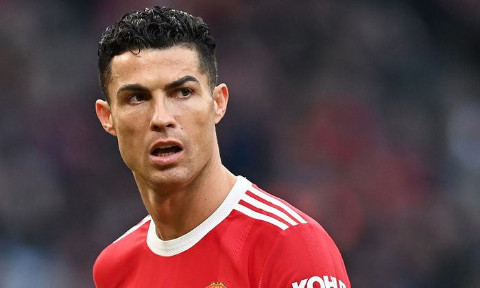 Ronaldo bác tin đồn giận dỗi đòi bỏ đội tuyển Bồ Đào Nha