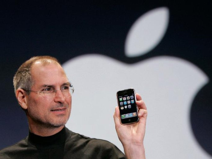 Bất ngờ với giá chiếc iPhone đời đầu năm 2007