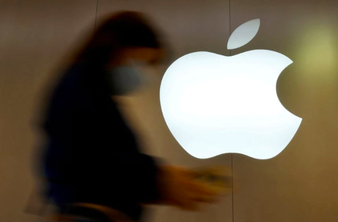 Hàng trăm iPhone ở Brazil bị thu hồi vì bán máy không kèm sạc