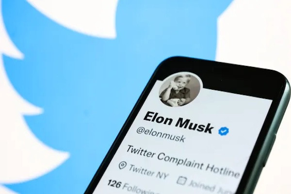 Twitter đề nghị một số nhân viên bị sa thải trở lại làm việc