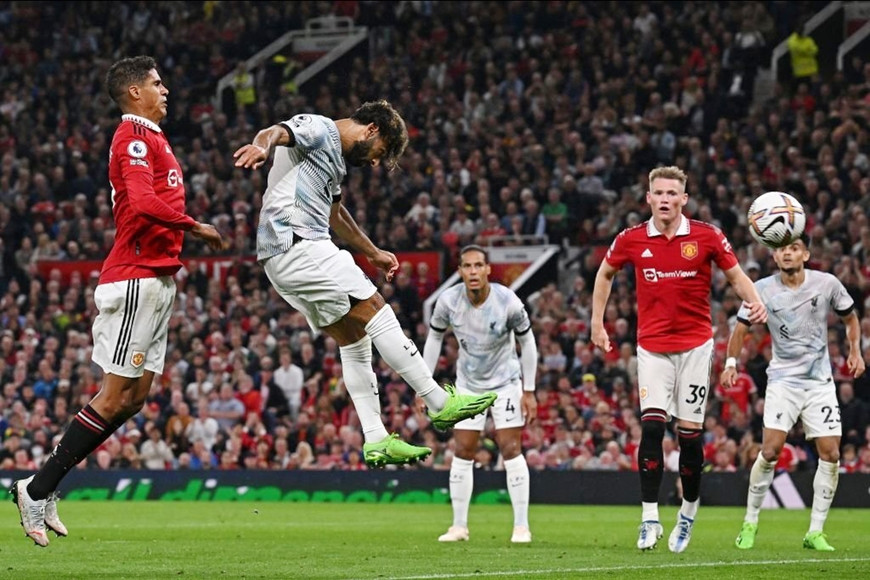 Thắng Liverpool, MU có điểm đầu tiên tại Ngoại hạng Anh