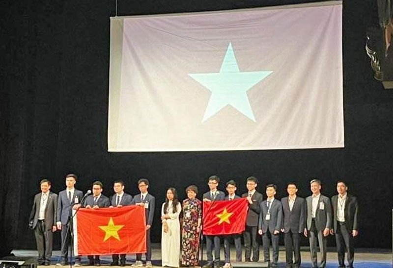 Học sinh Việt Nam giành 7 huy chương tại Olympic Vật lý thiên văn quốc tế