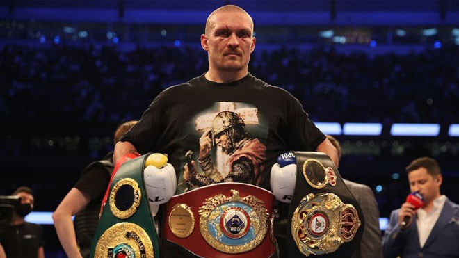 Võ sĩ O.Usyk giành 4 đai vô địch quyền Anh hạng nặng thế giới