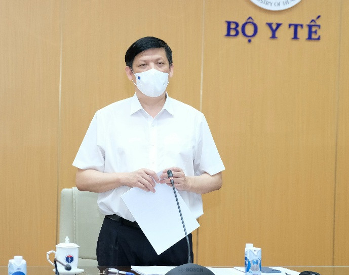 Bộ trưởng Bộ Y tế hiệu triệu toàn ngành sẵn sàng lên đường hỗ trợ các địa phương chống dịch COVID-19
