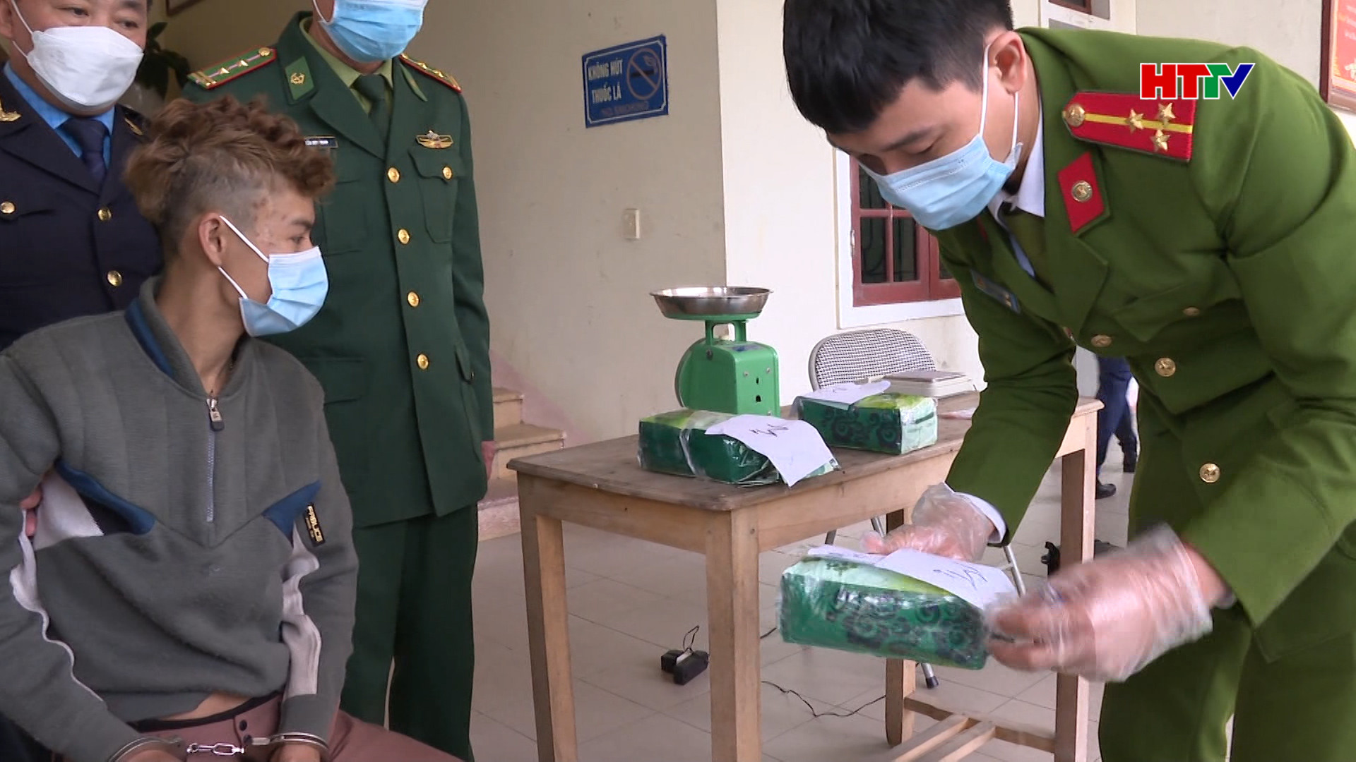 Bắt giữ đối tượng vận chuyển trái phép 9kg ma túy