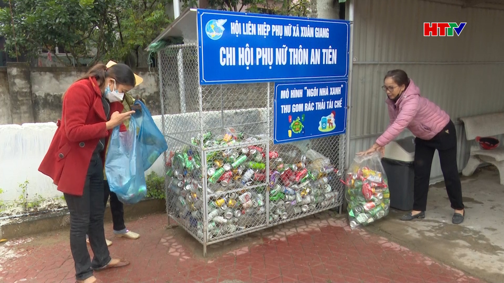 Ngôi nhà xanh thu gom rác thải tái chế