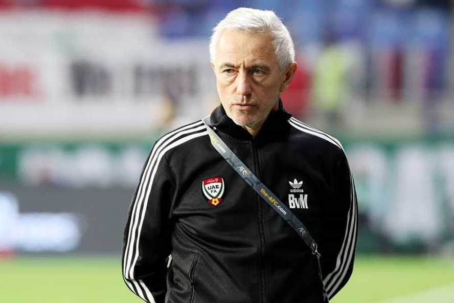 HLV Bert van Marwijk chính thức bị UAE sa thải