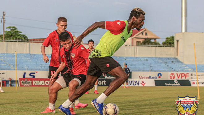 V-League 2021 trở lại vào năm 2022, đá mật độ 8 trận trong 1 tháng