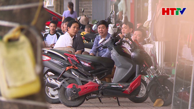 Dịch Covid-19 diễn biến phức tạp: Nhiều người dân vẫn chủ quan