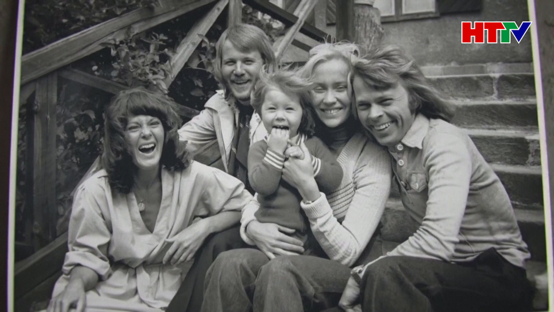 ABBA "gây bão" với album mới