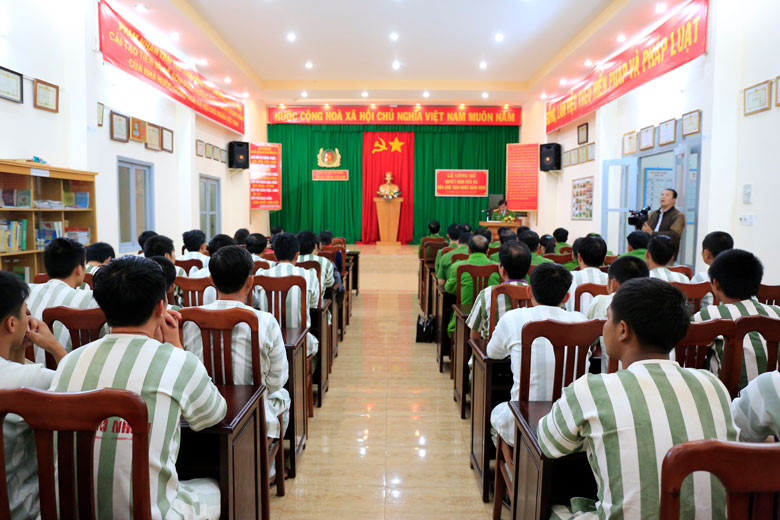 Người được xét đặc xá phải đáp ứng 7 điều kiện