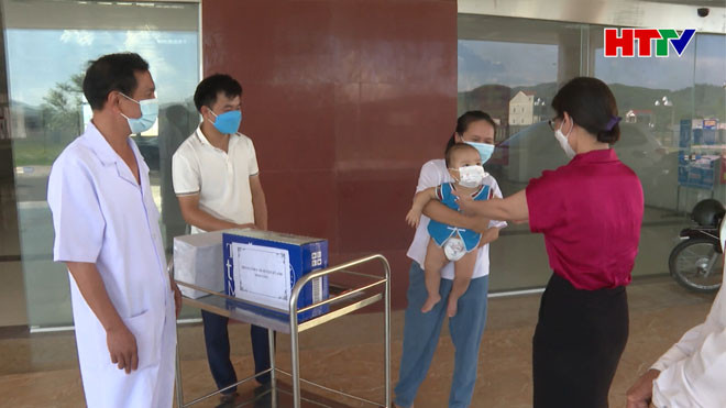 Bệnh nhân đầu tiên điều trị tại Trung tâm y tế huyện Kỳ Anh khỏi bệnh