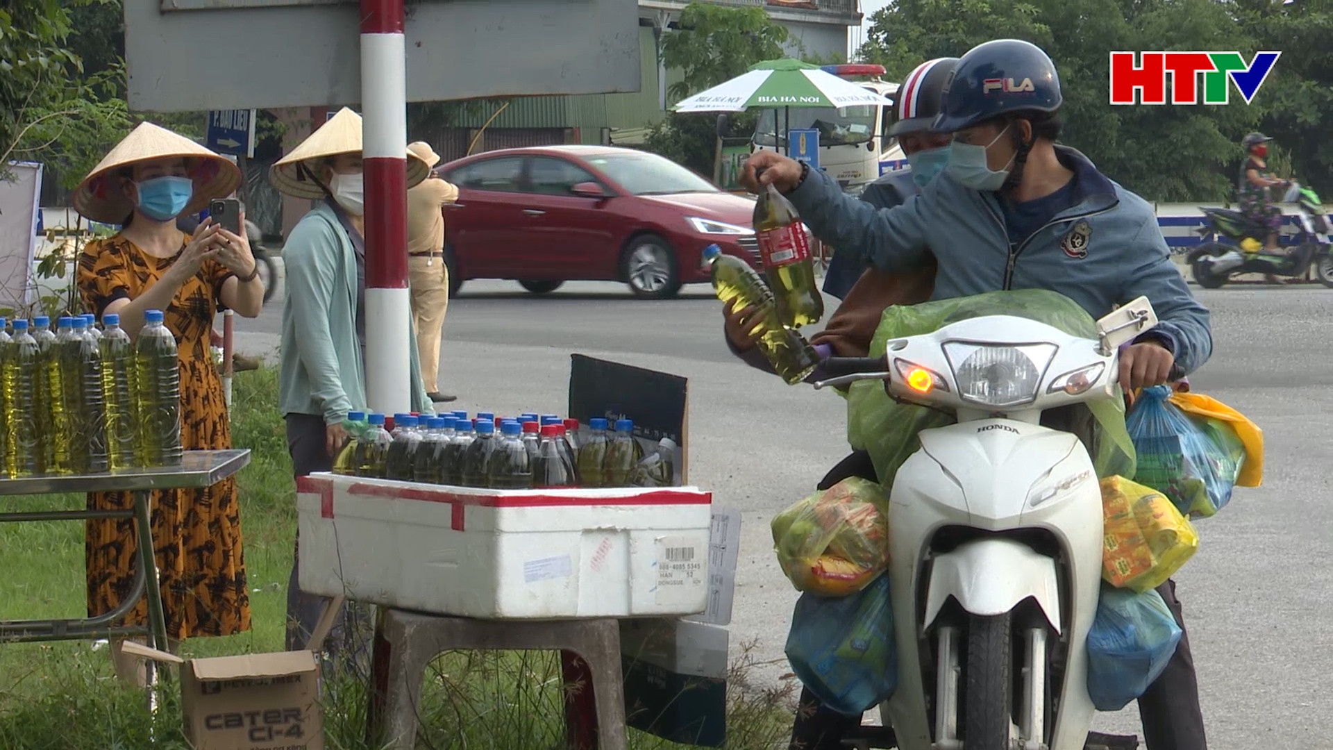 Hạn chế nguy cơ lây nhiễm khi tiếp sức cho công dân về quê