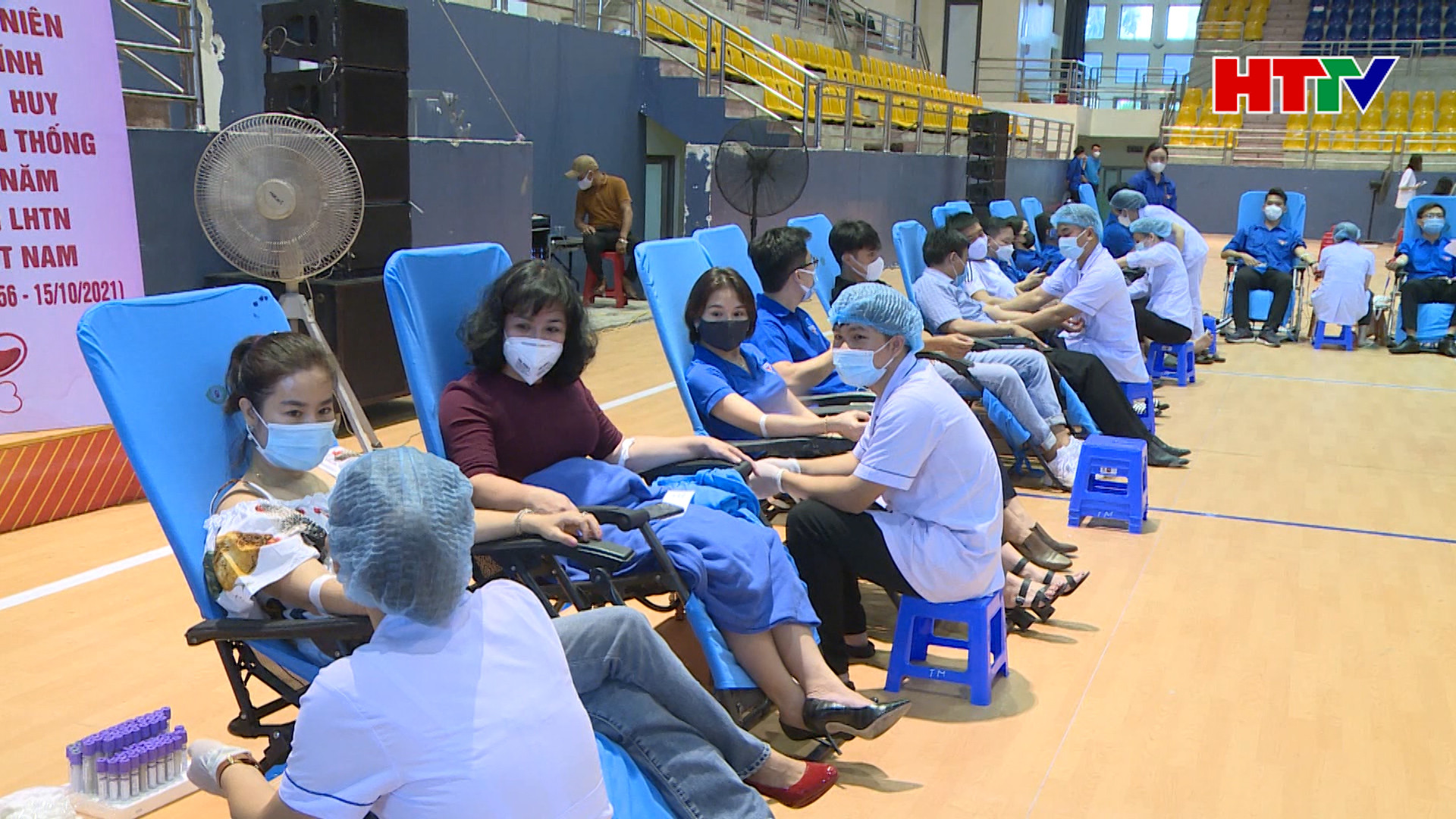 Trên 600 tình nguyện viên tham gia hiến máu vì miền Nam ruột thịt