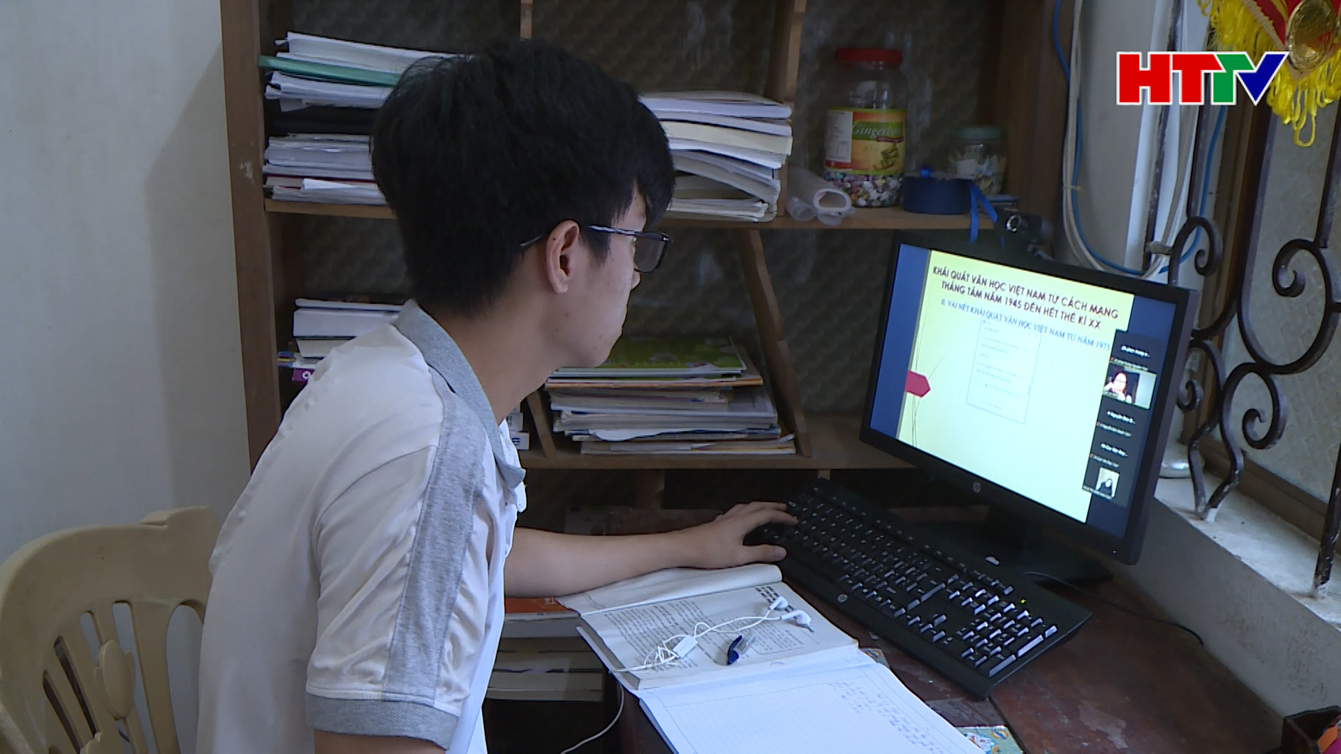 Học sinh học online và cuộc đua của các nhà mạng