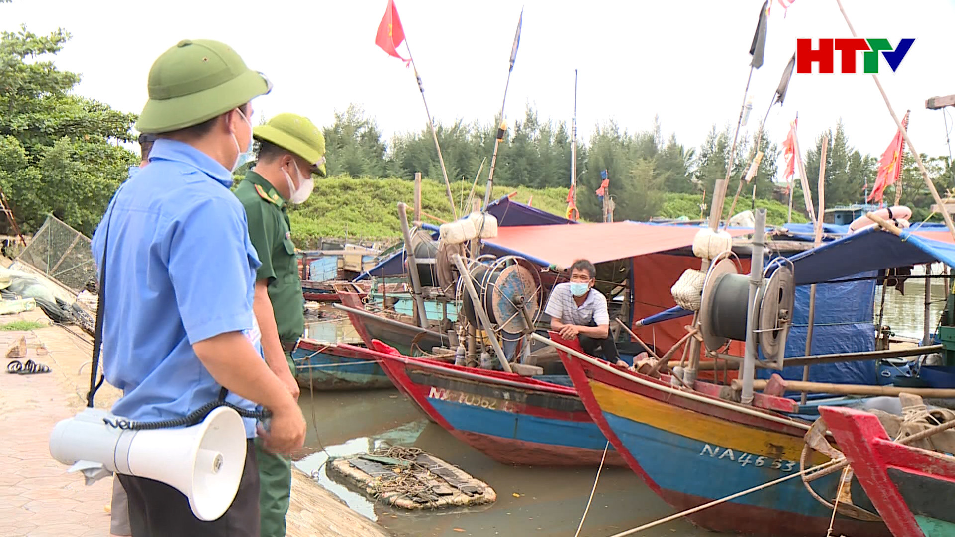 Ngư dân Hà Tĩnh bám biển trong “bình thường mới”