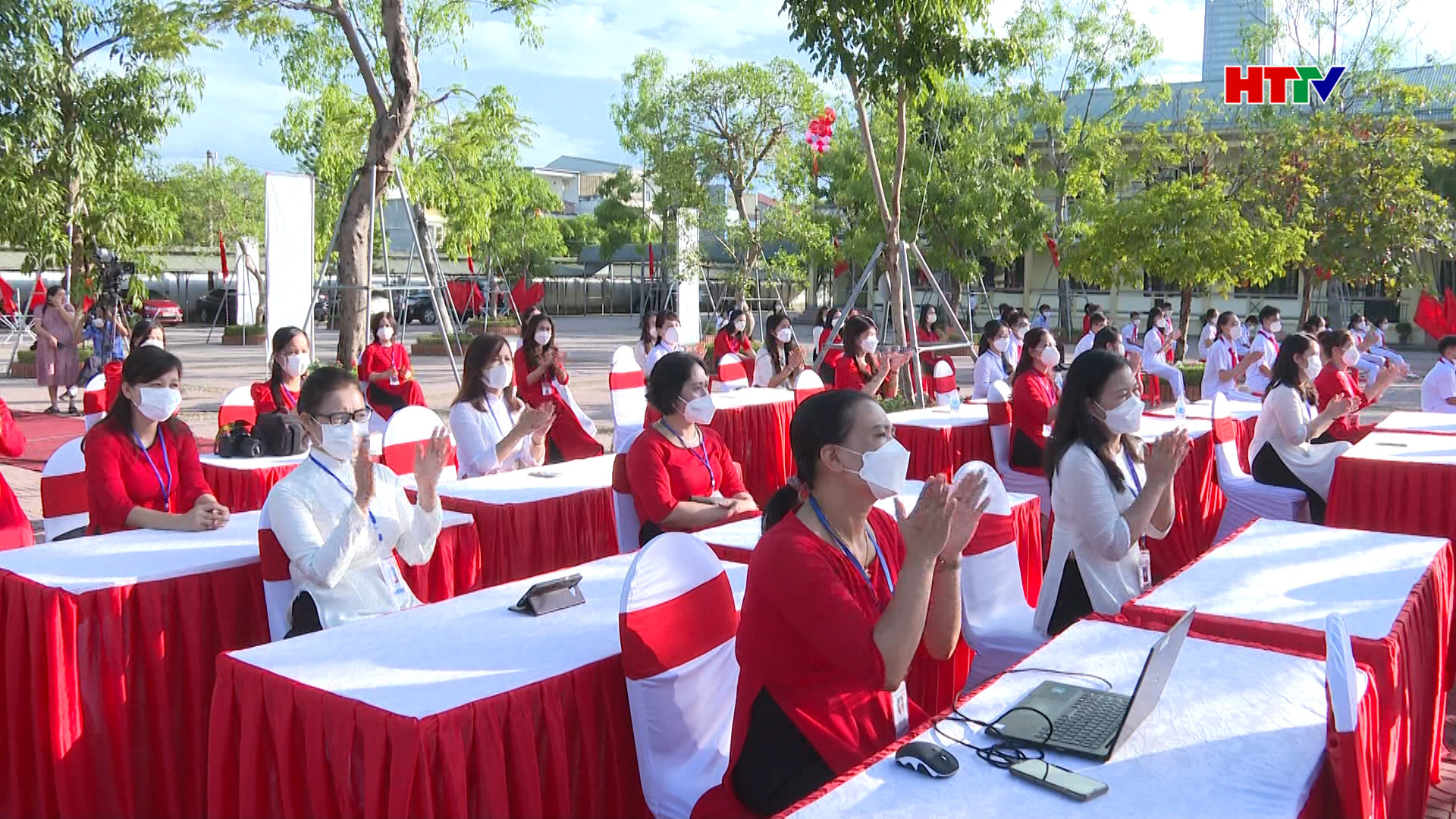 6h ngày 12/9: Cho phép mở cửa trở lại các cơ sở kinh doanh giáo dục, các dịch vụ cắt tóc, gội đầu...