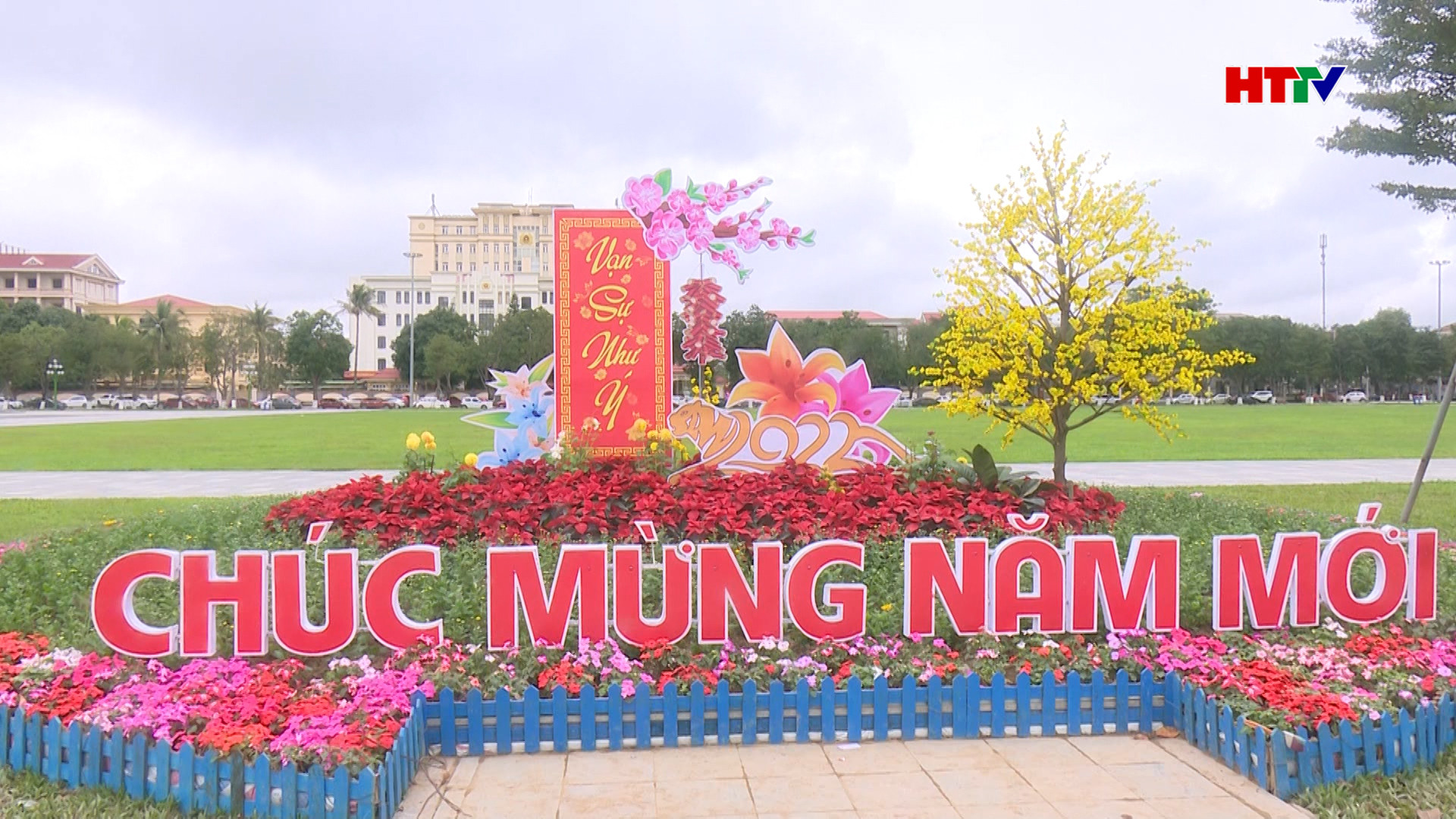 Thành phố Hà Tĩnh xây dựng Đường hoa du xuân