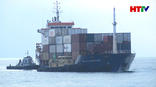 Đón tàu container của Công ty Cổ phần vận tải biển Tân Cảng