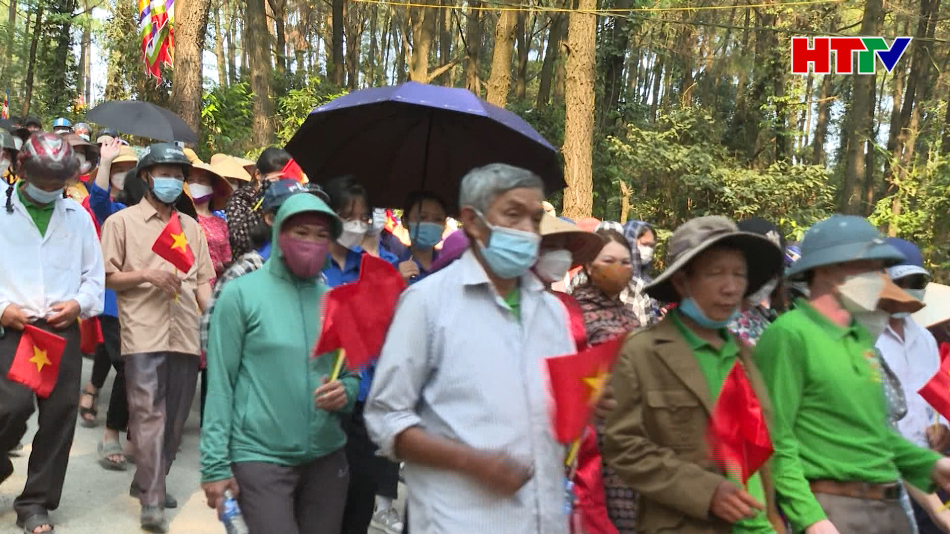 Cùng chung "dòng máu Lạc Hồng"