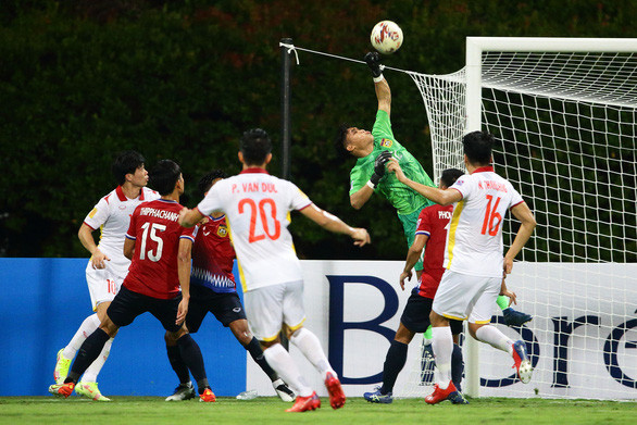 AFF Cup 2020: Tuyển Việt Nam phạm lỗi nhiều gấp 3 lần tuyển Lào, đâu là nguyên nhân?
