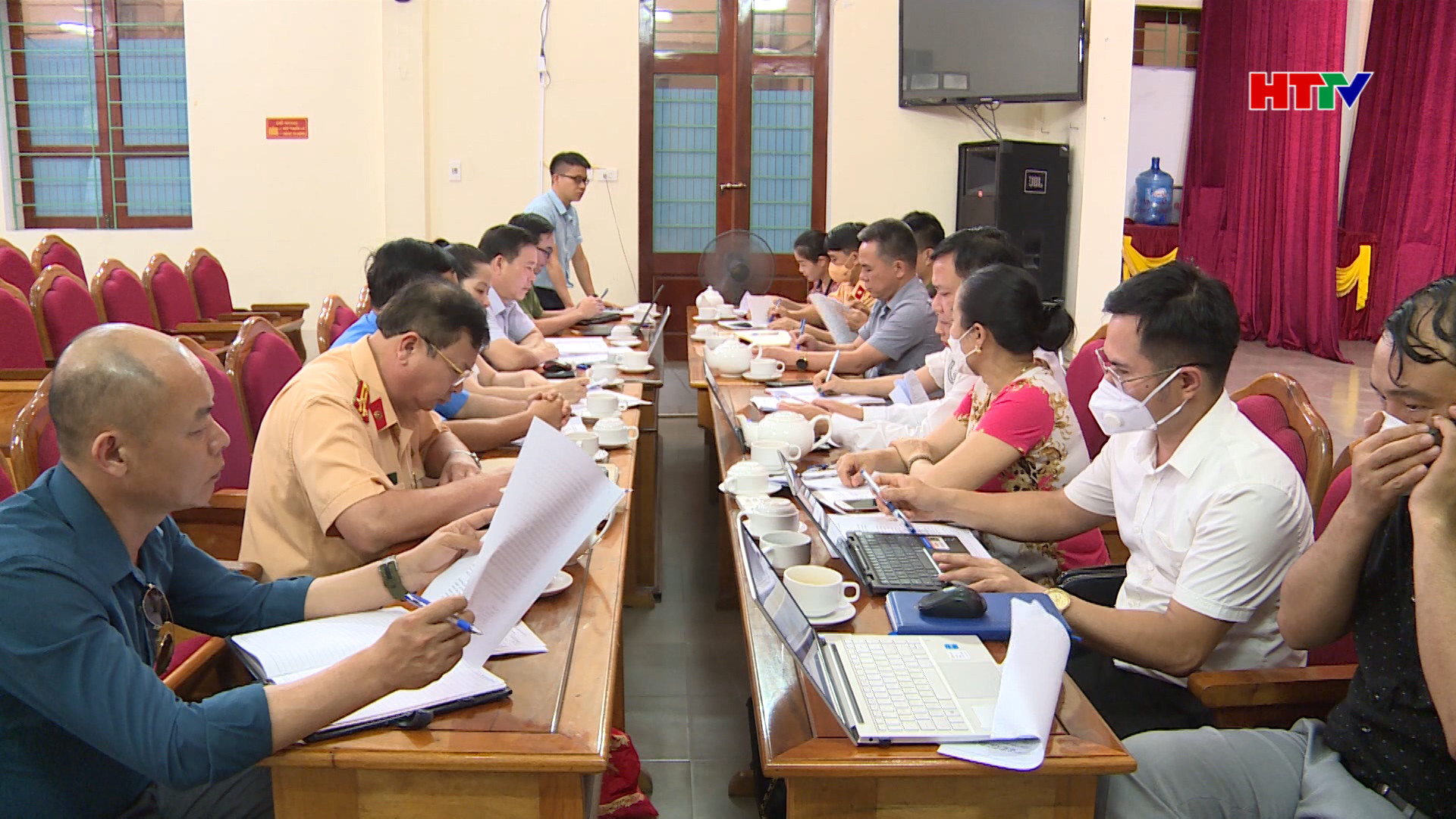 Ban An toàn giao thông tỉnh làm việc với Hồng Lĩnh
