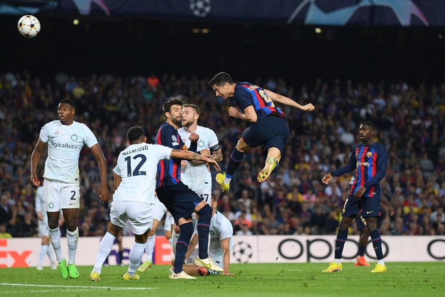 Vòng bảng Champions League: Liverpool vùi dập Rangers, Barca cầm chân Inter Milan