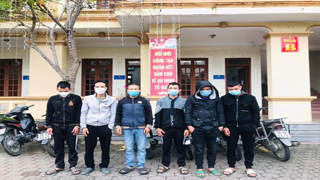 Bắt quả tang 8 đối tượng đang say sưa sát phạt nhau trên núi Hồng Lĩnh