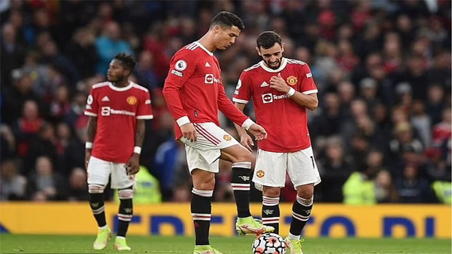 MU 0-5 Liverpool: Thảm bại tại Old Trafford