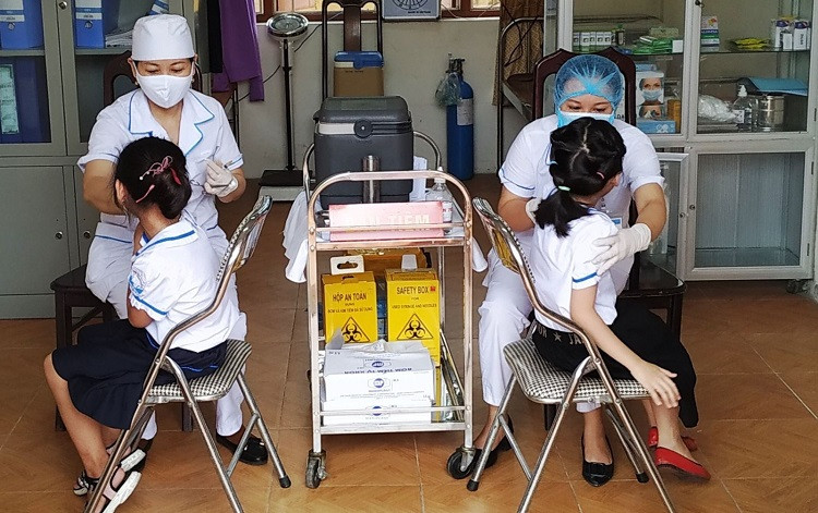 Bộ Y tế: Không tiêm vaccine uốn ván - bạch hầu cùng đợt với tiêm vaccine ngừa COVID-19