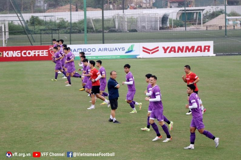 Cắt mạch COVID-19, tuyển Việt Nam liên tiếp đón tin vui trước trận tái đấu Oman