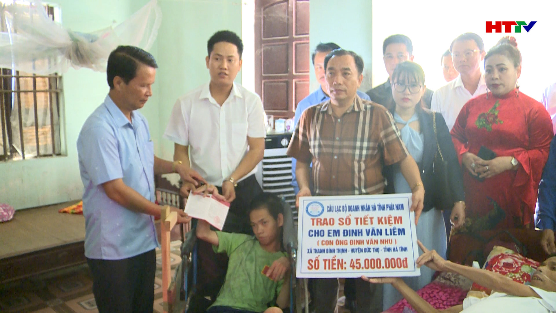 Câu lạc bộ Doanh nhân Hà Tĩnh phía Nam tặng quà ngày thương binh, liệt sỹ