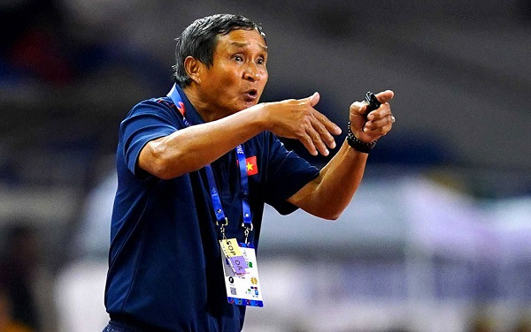 HLV Mai Đức Chung không đủ điều kiện dẫn dắt đội tuyển nữ Việt Nam dự World Cup 2023