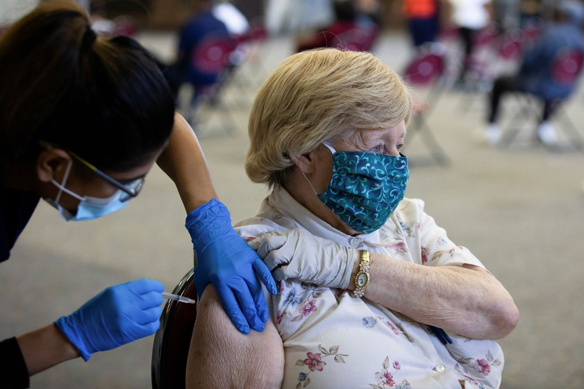 Hiệu quả ngăn lây nhiễm của vaccine Pfizer giảm xuống còn 47% sau 6 tháng