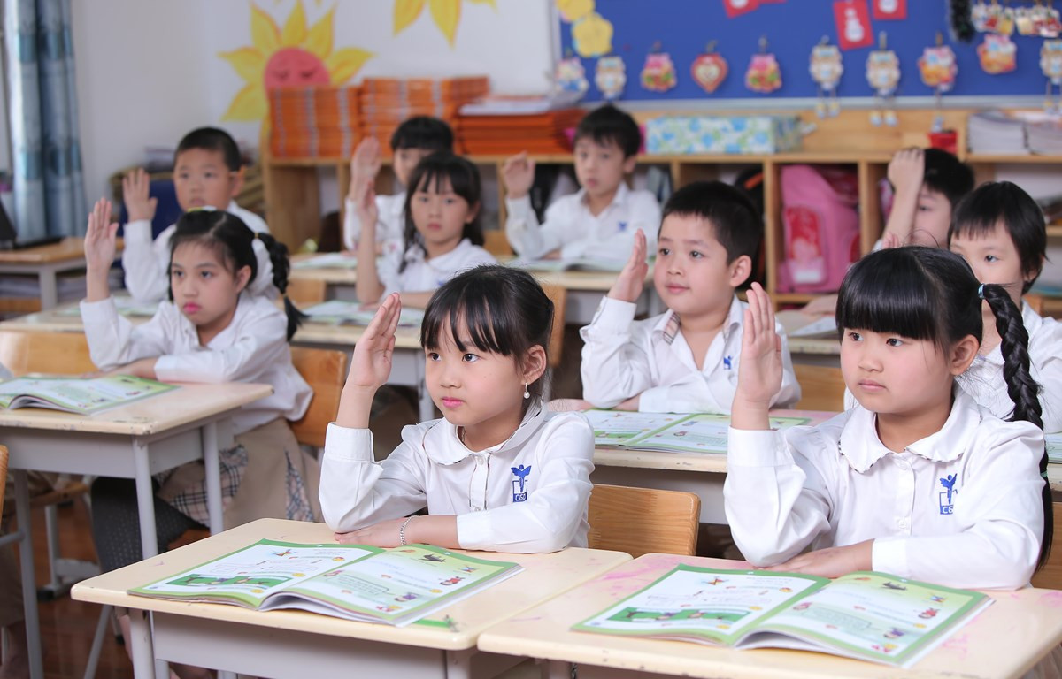 Học sinh tiểu học Việt Nam đứng đầu 6 nước Đông Nam Á về toán, đọc hiểu và viết