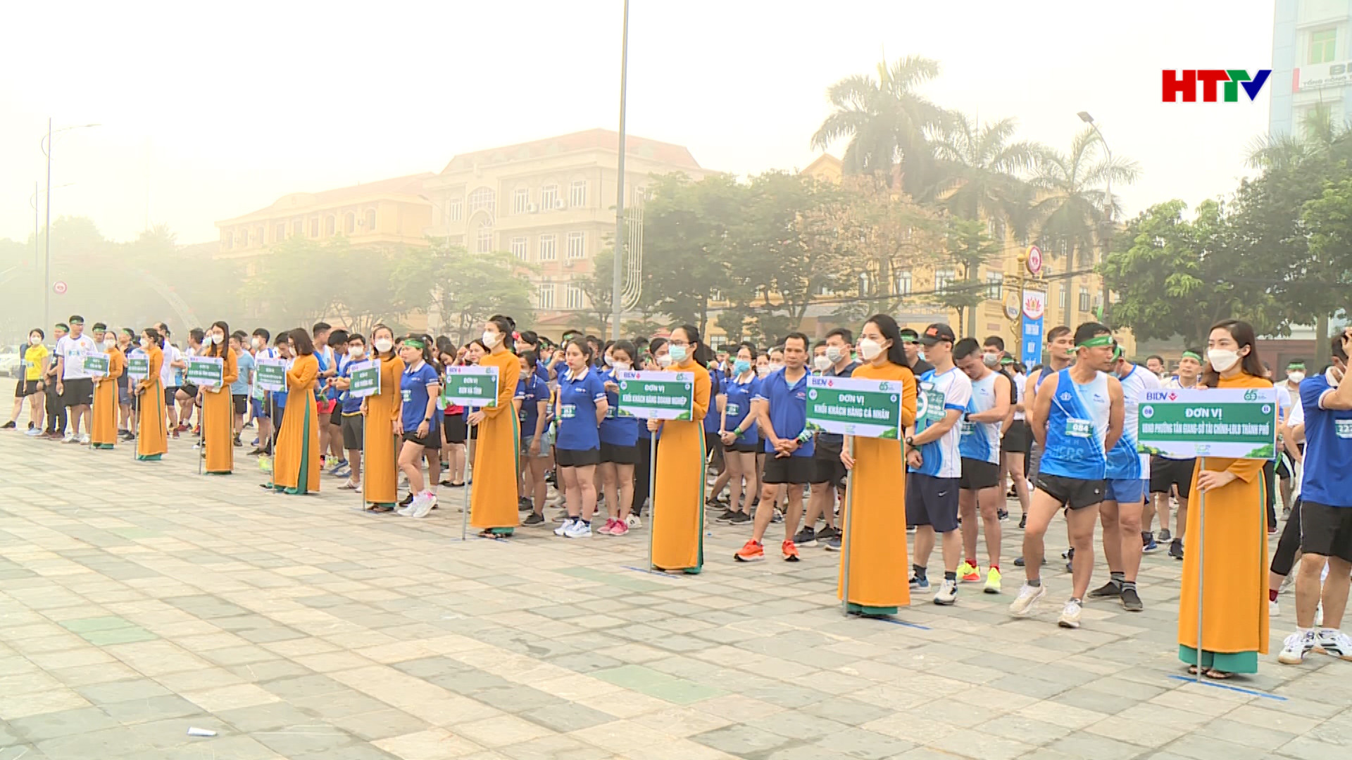 Khở động giải chạy bộ BIDVRUN