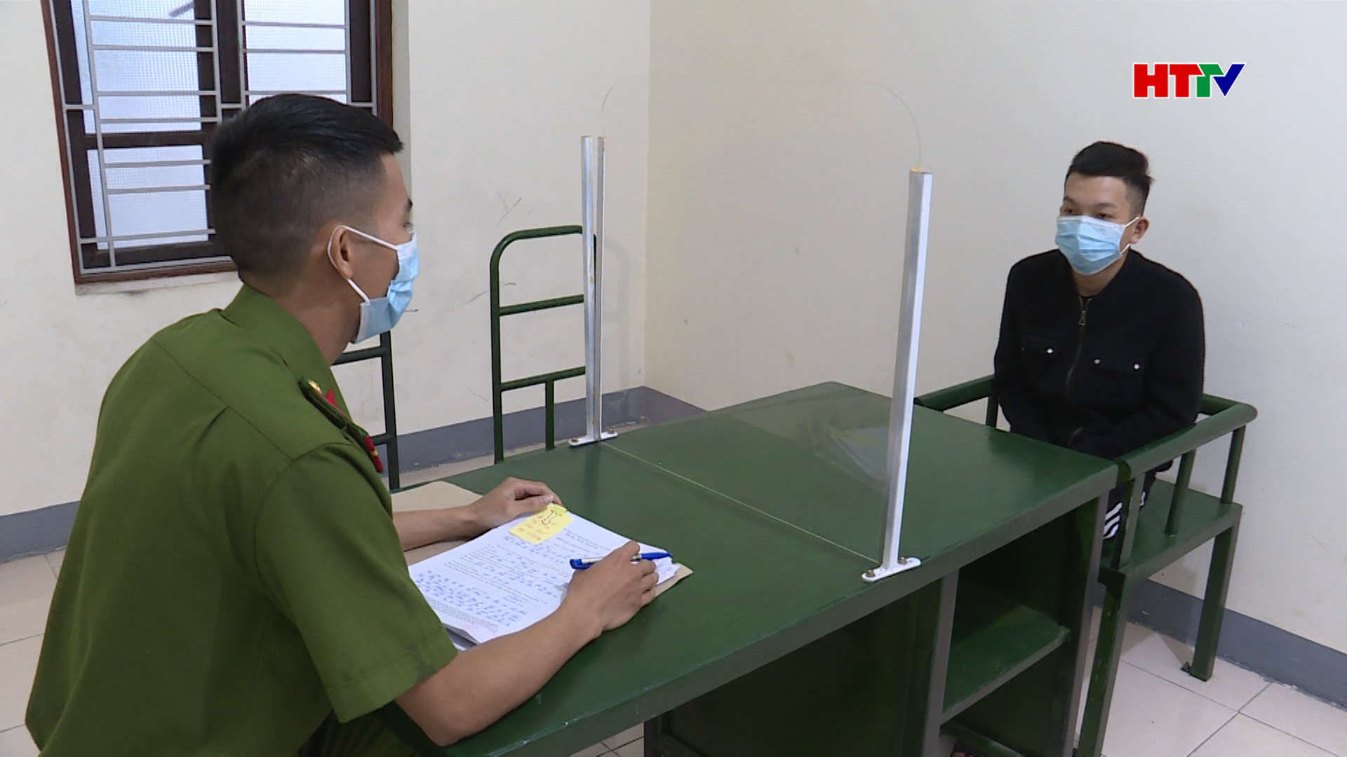 Khởi tố 3 đối tượng lừa đảo chiếm đoạt tài sản