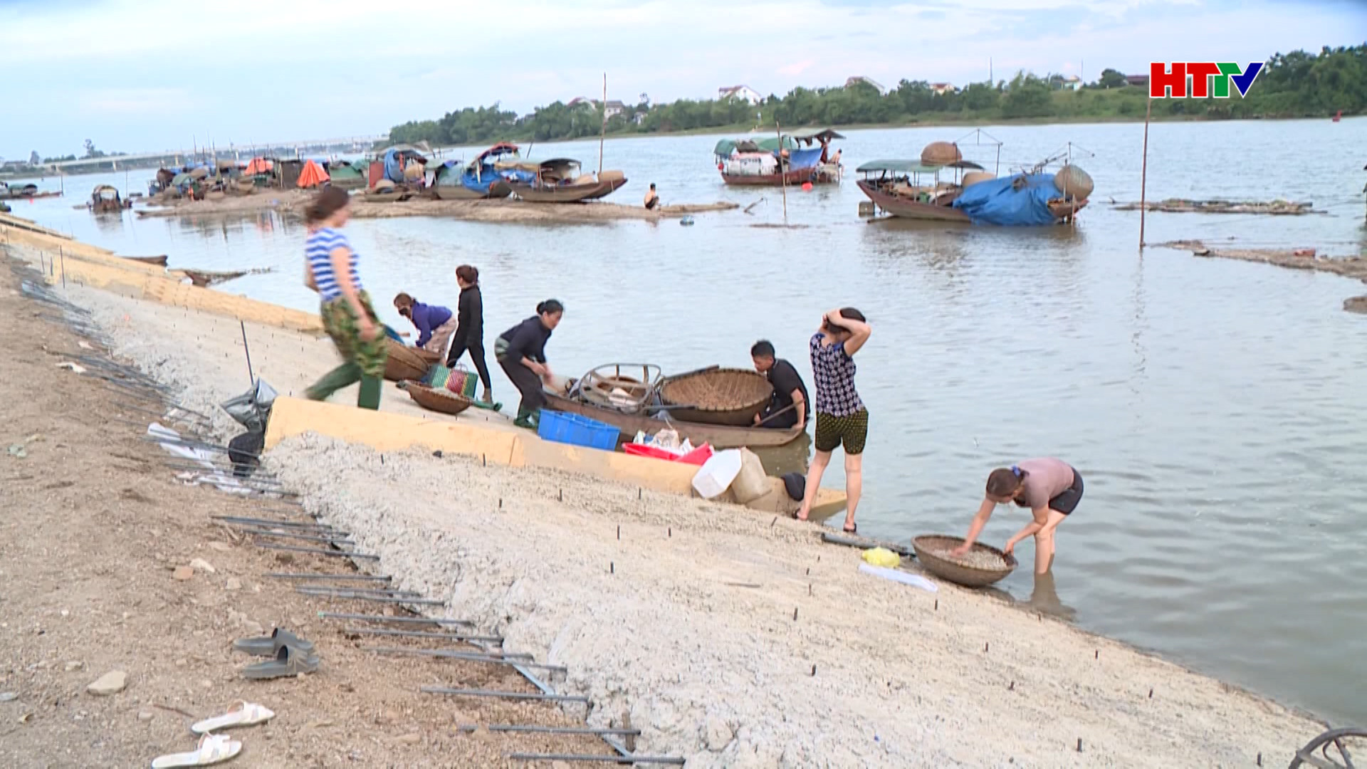 Nghề Hến Sông La mất vệ sinh ATTP ở khâu sơ chế