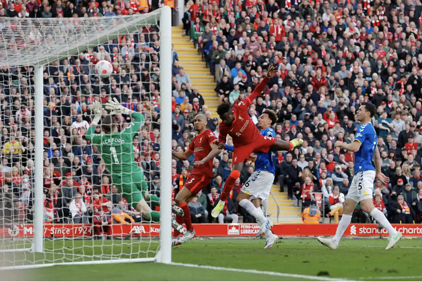Kết quả bóng đá Anh: Liverpool tiếp tục bám đuổi Man City