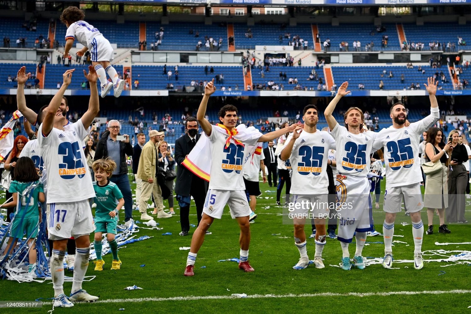 Real Madrid giành ngôi vô địch La Liga, Ancelotti lập kỳ tích