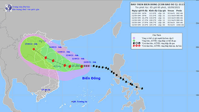 Diễn biến mới bão số 5: Giật cấp 12, hướng vào miền Trung
