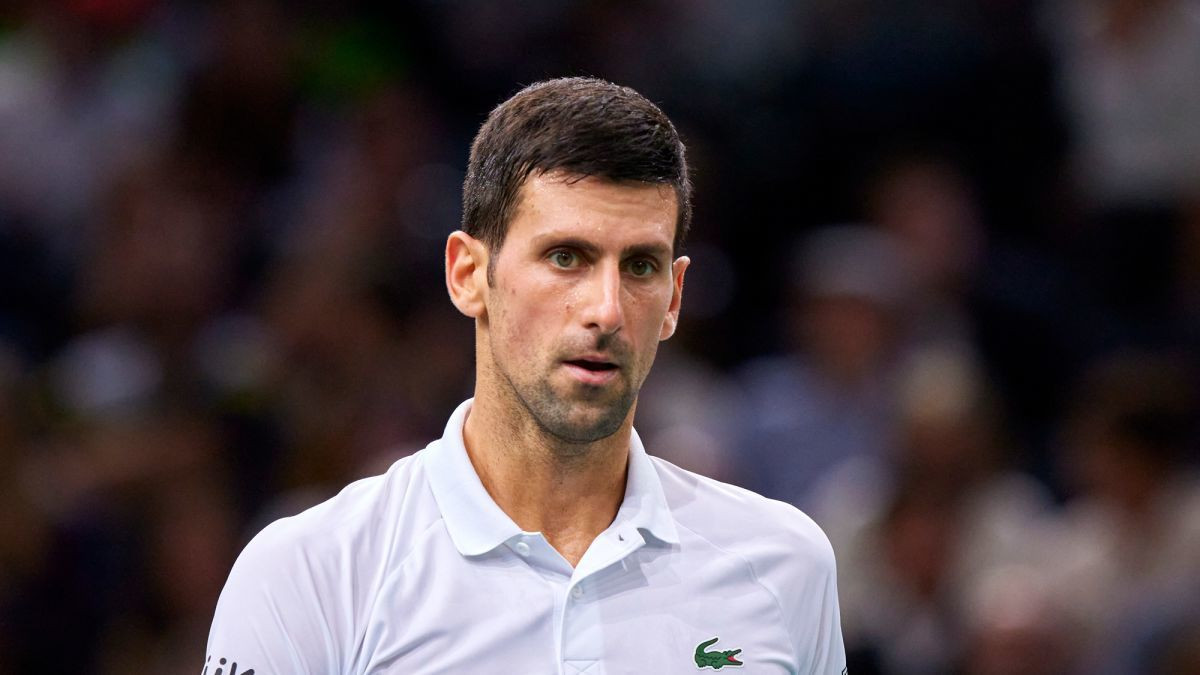 Tay vợt Djokovic bị điều tra về việc khai báo y tế gian dối