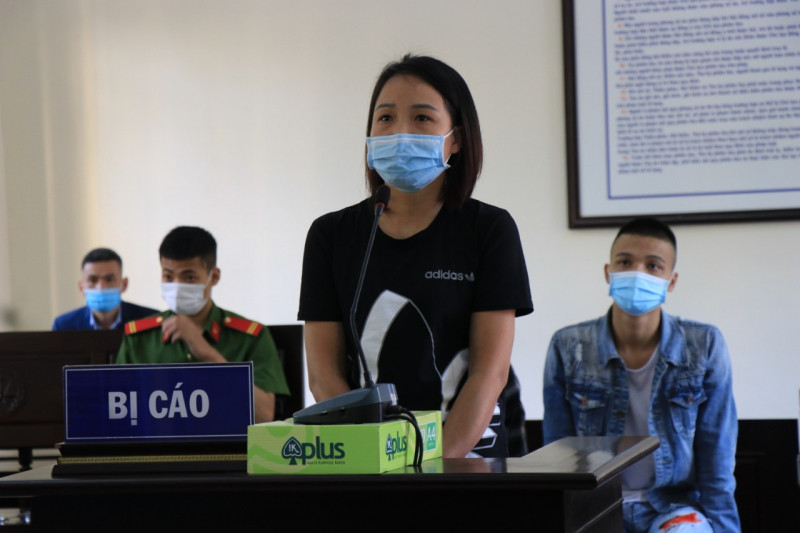 Cố tình đi thăm bạn trai đang mắc COVID-19, cô gái lĩnh 20 tháng tù